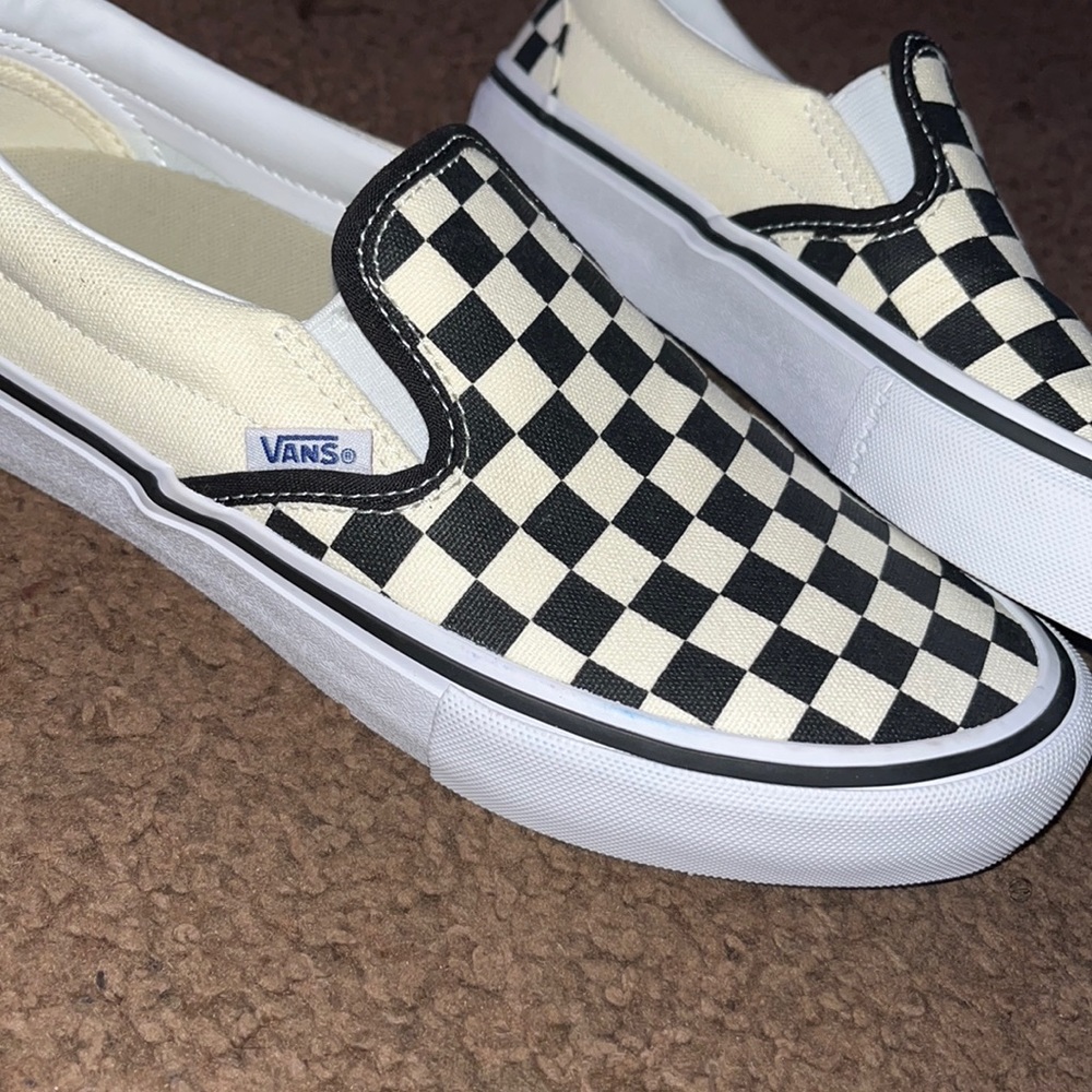 NEW Vans ComfyCush Checkerboard Slip on Mens 7/ Women 8.5.